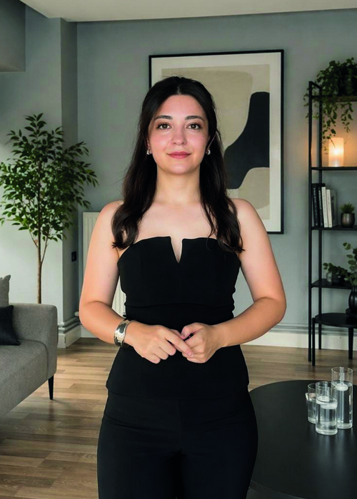 Psikolog Esra Ceylan